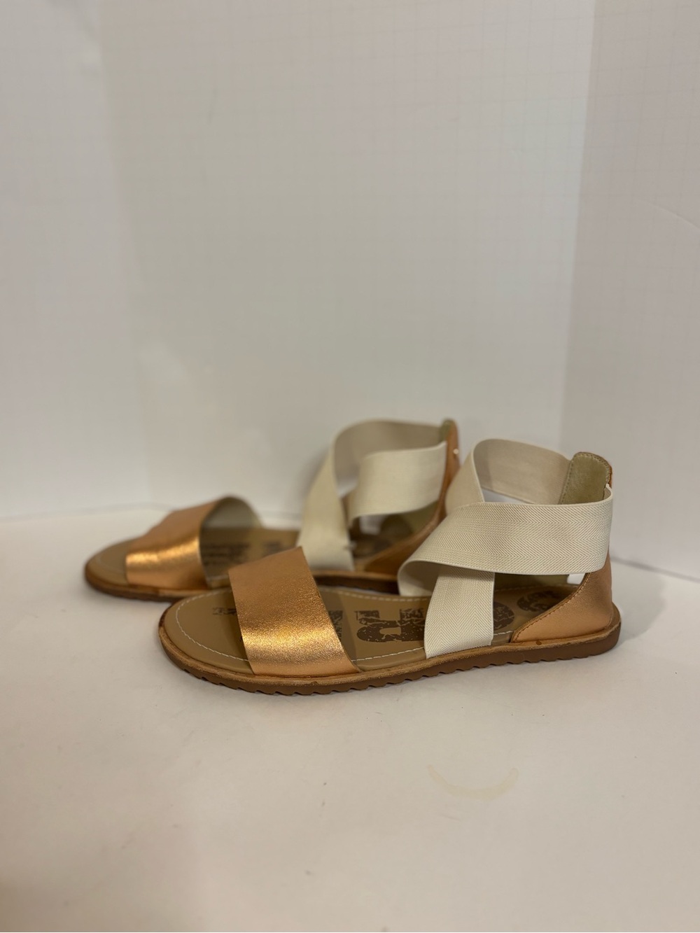 Sorel Women's Metallic Copper and Cream Strappy Sandals